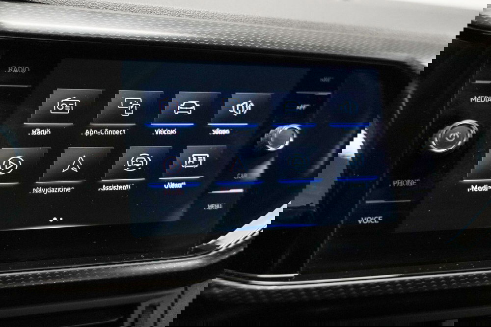 Volkswagen T-Cross usata a Varese (13)