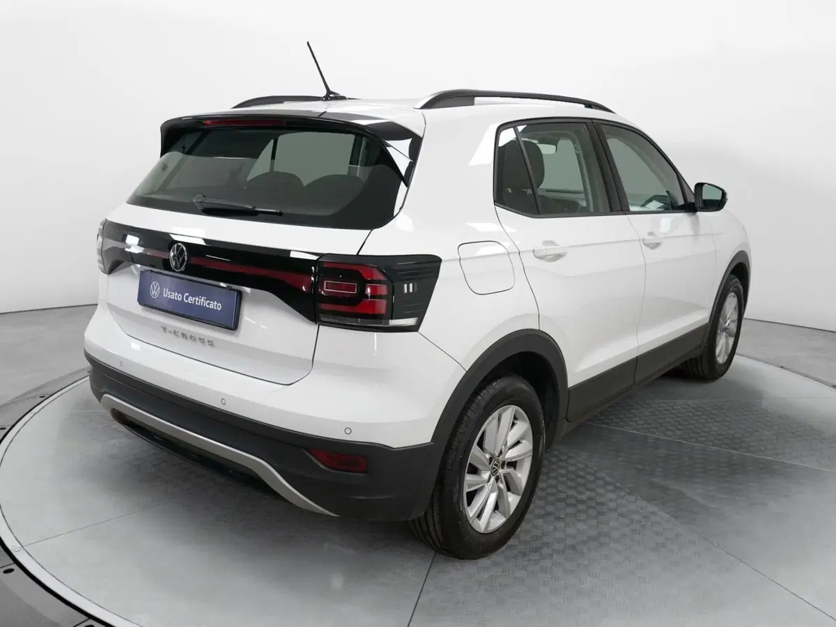 Volkswagen T-Cross usata a Varese (6)