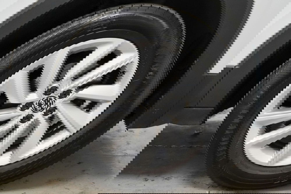 Volkswagen T-Cross usata a Varese (7)