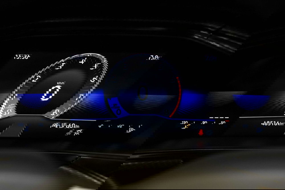Volkswagen T-Cross usata a Varese (8)