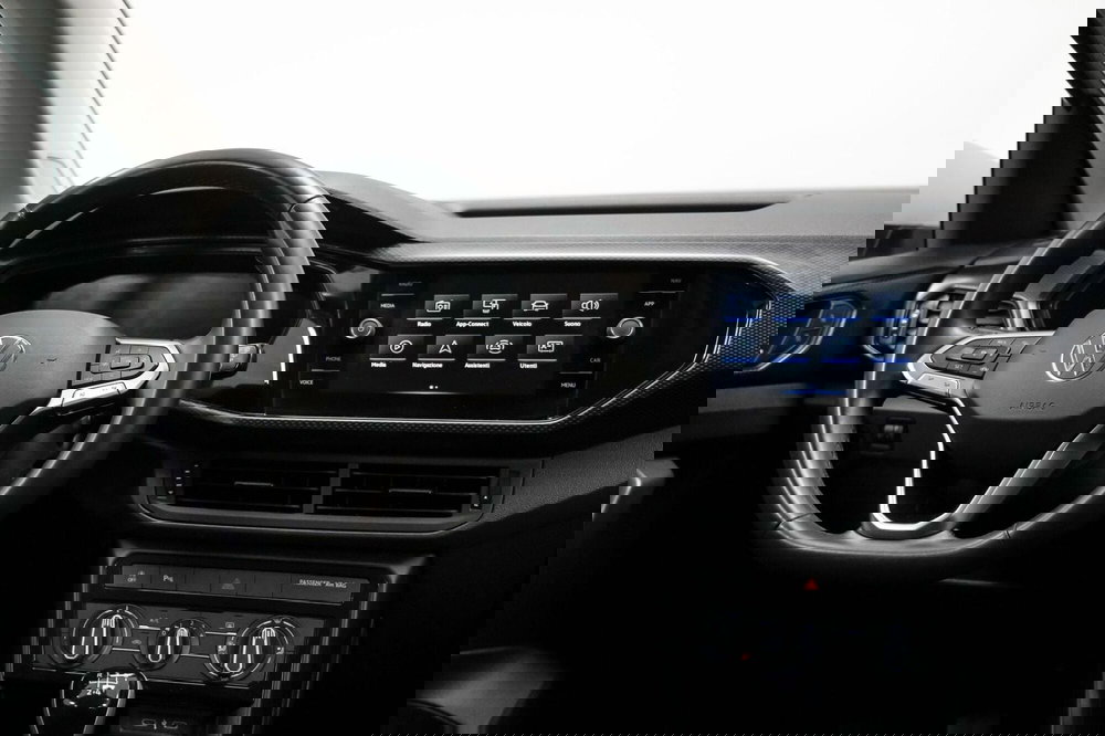 Volkswagen T-Cross usata a Varese (9)