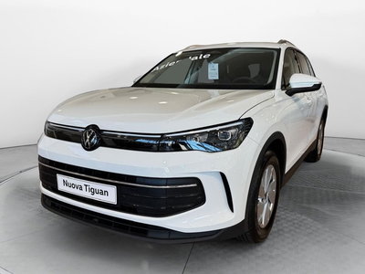 Volkswagen Tiguan 1.5 etsi Edition 150cv dsg nuova a Carnago