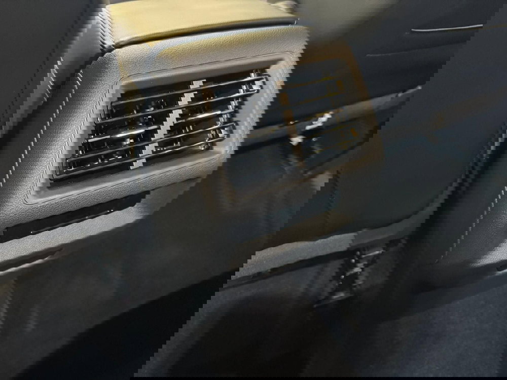 Volkswagen Tiguan nuova a Varese (14)