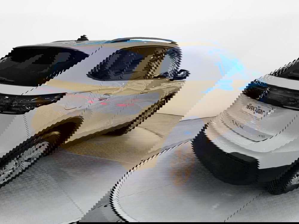 Volkswagen Tiguan nuova a Varese (3)