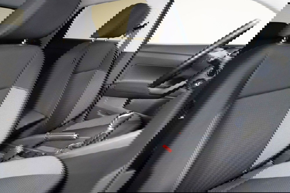 Volkswagen Taigo usata a Varese (13)