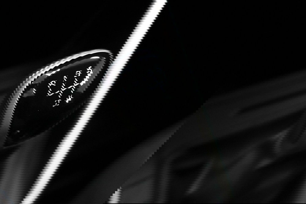 Volkswagen Taigo usata a Varese (19)