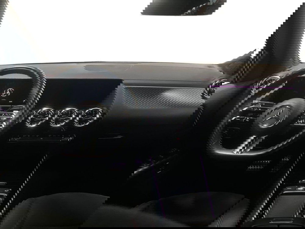 Mercedes-Benz EQA usata a Prato (11)