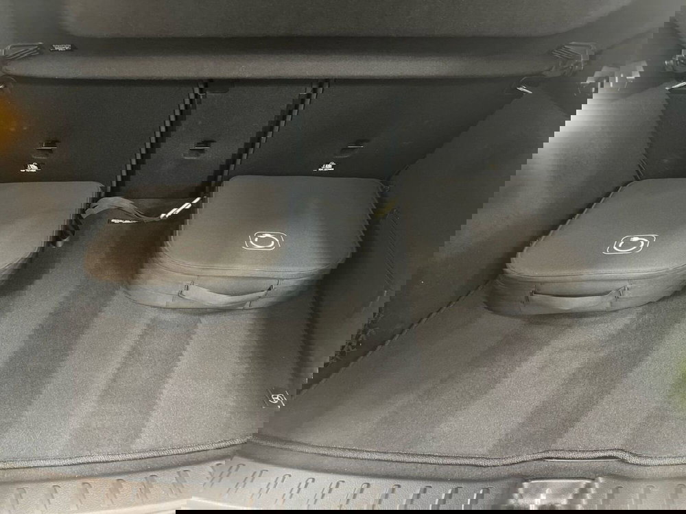 Mercedes-Benz EQA usata a Prato (8)