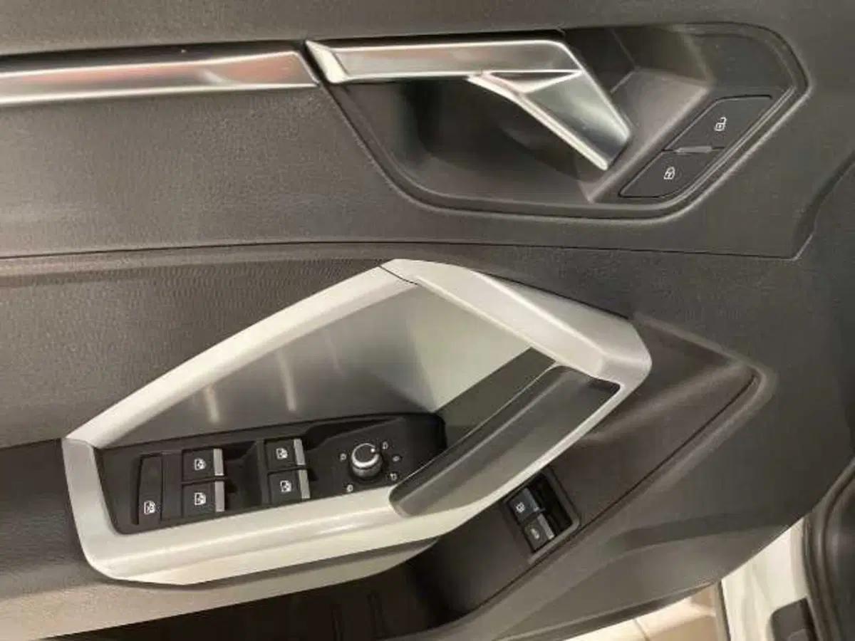 Audi Q3 Sportback usata a Pistoia (17)