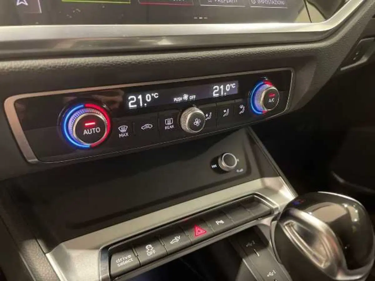 Audi Q3 Sportback usata a Pistoia (9)