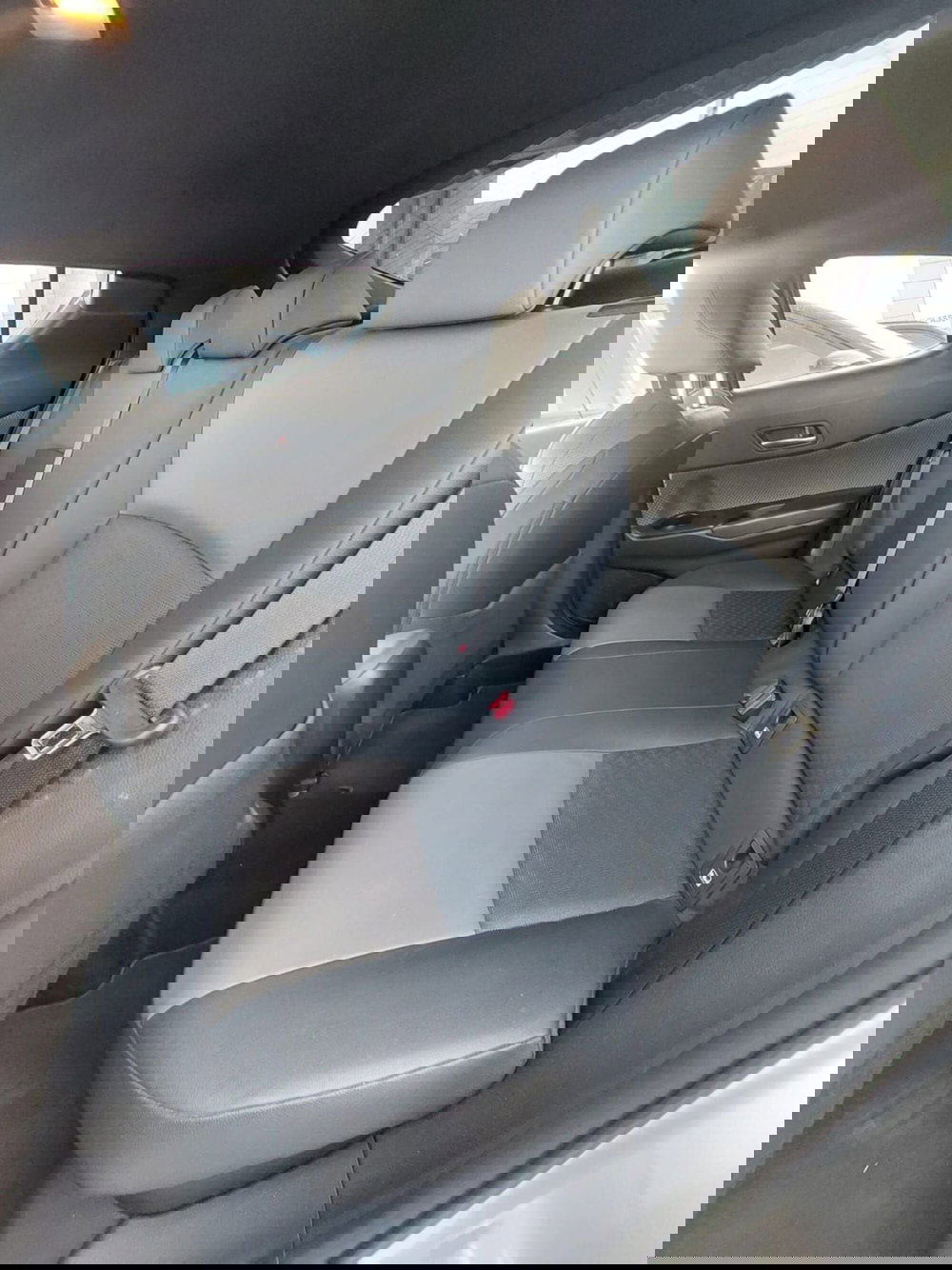 Toyota Toyota C-HR usata a Frosinone (12)