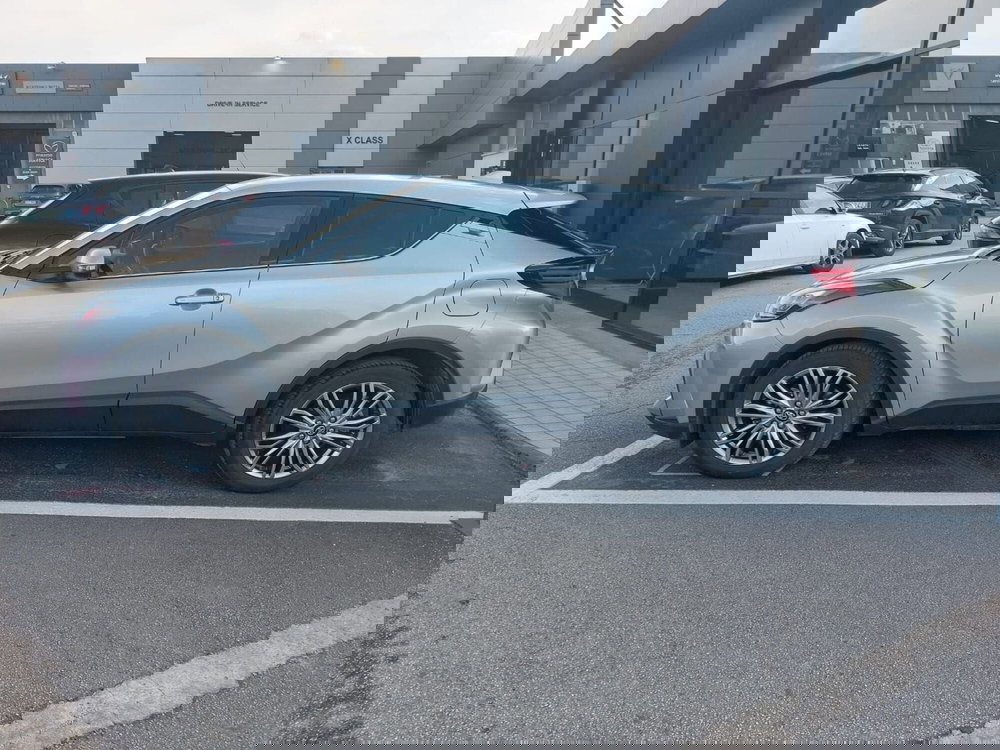 Toyota Toyota C-HR usata a Frosinone (5)