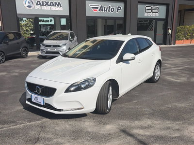 Volvo V40 D2 Business Plus del 2019 usata a Lucca