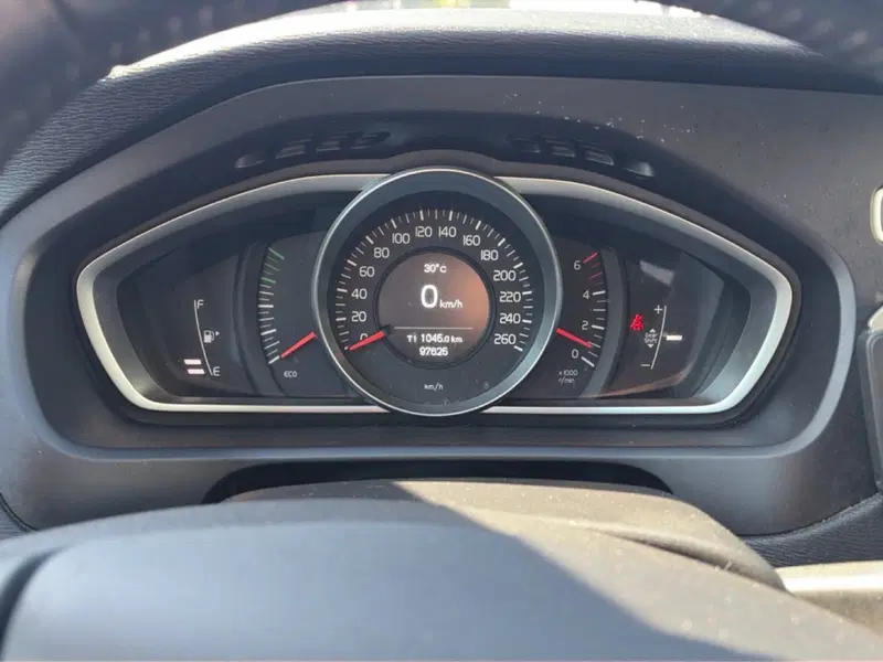 Volvo V40 usata a Lucca (12)