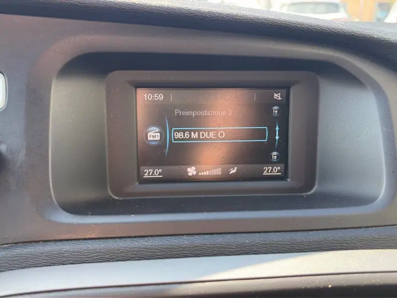Volvo V40 usata a Lucca (13)