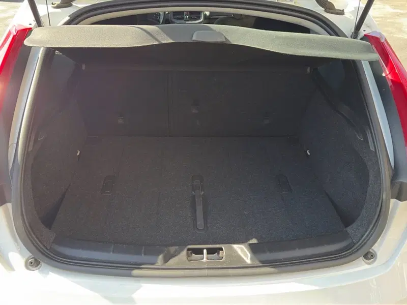 Volvo V40 usata a Lucca (15)