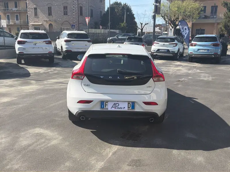 Volvo V40 usata a Lucca (4)