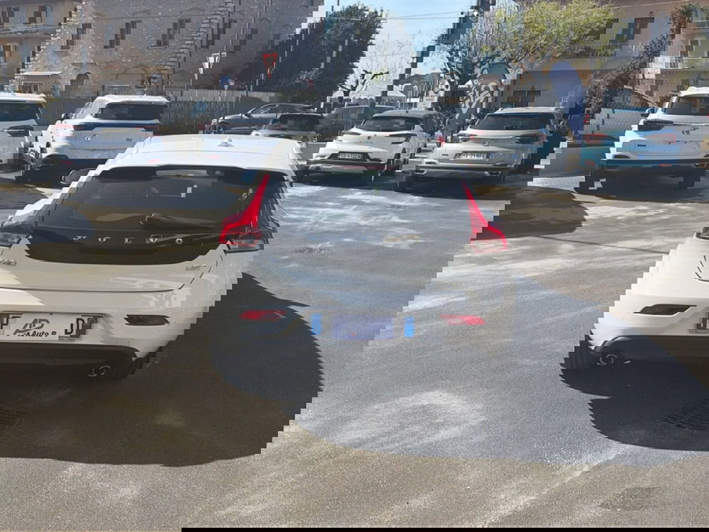 Volvo V40 usata a Lucca (4)