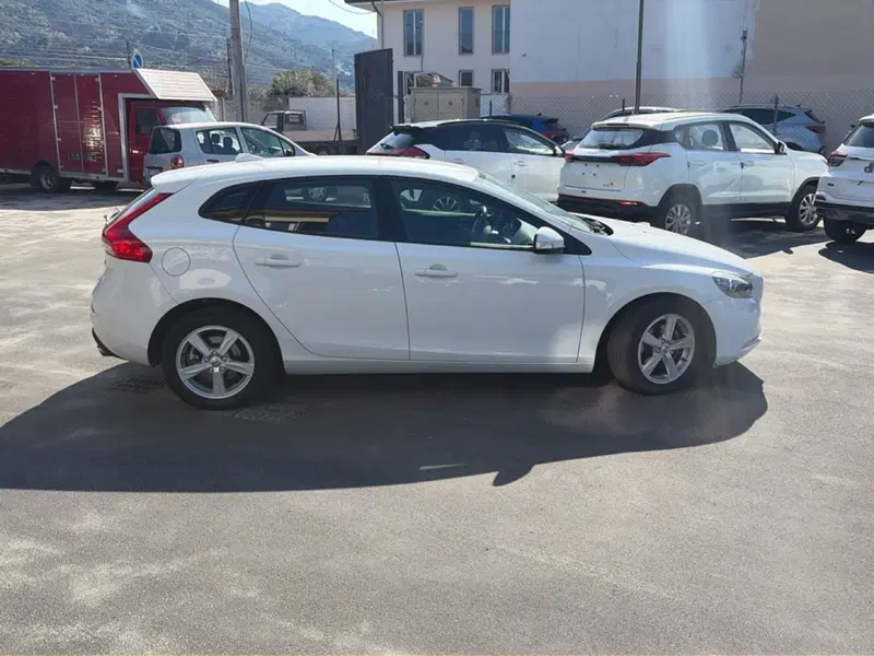 Volvo V40 usata a Lucca (7)