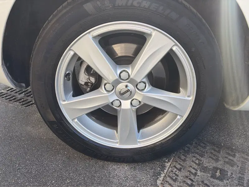 Volvo V40 usata a Lucca (9)