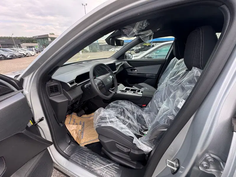 Opel Grandland nuova a Frosinone (12)