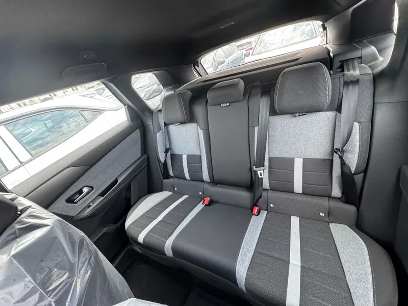 Opel Grandland nuova a Frosinone (8)