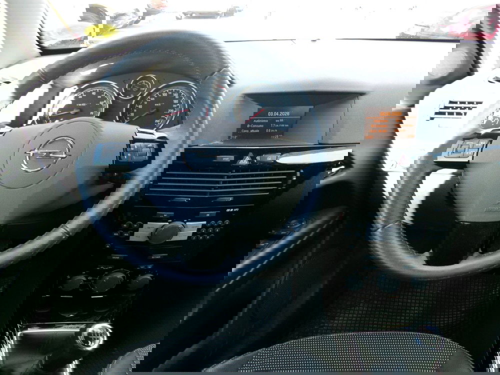 Opel Astra GTC usata a Venezia (7)