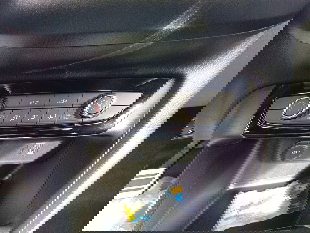 Opel Corsa nuova a Catania (17)