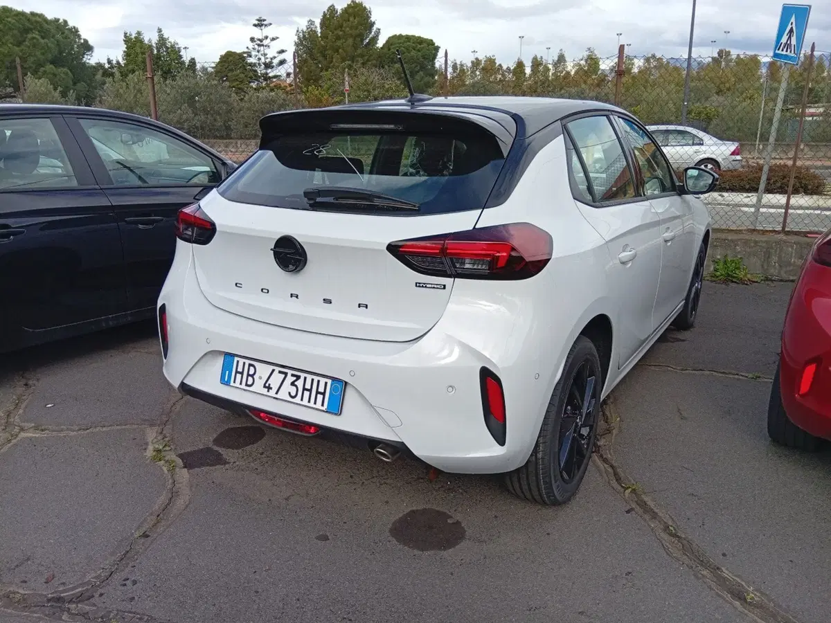 Opel Corsa nuova a Catania (4)