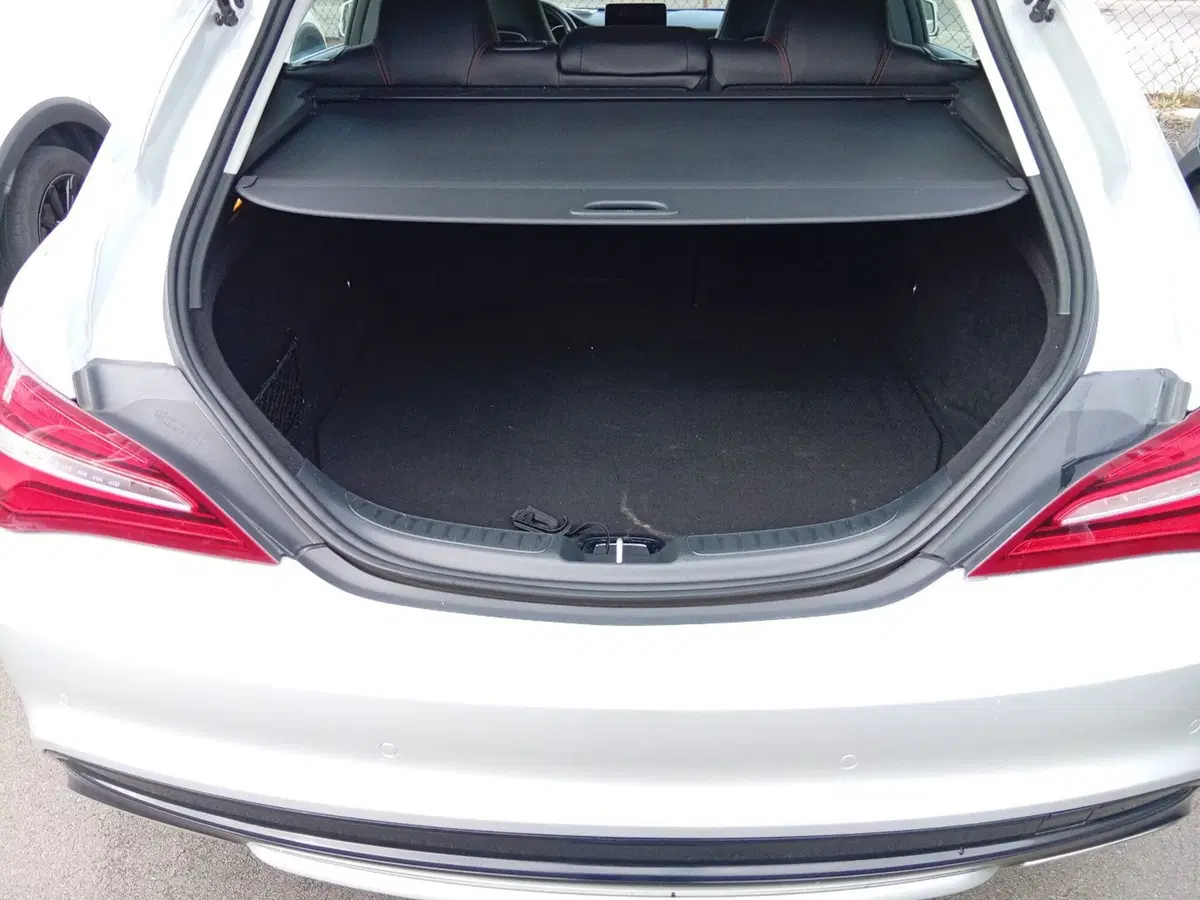 Mercedes-Benz CLA Shooting Brake nuova a Catania (11)