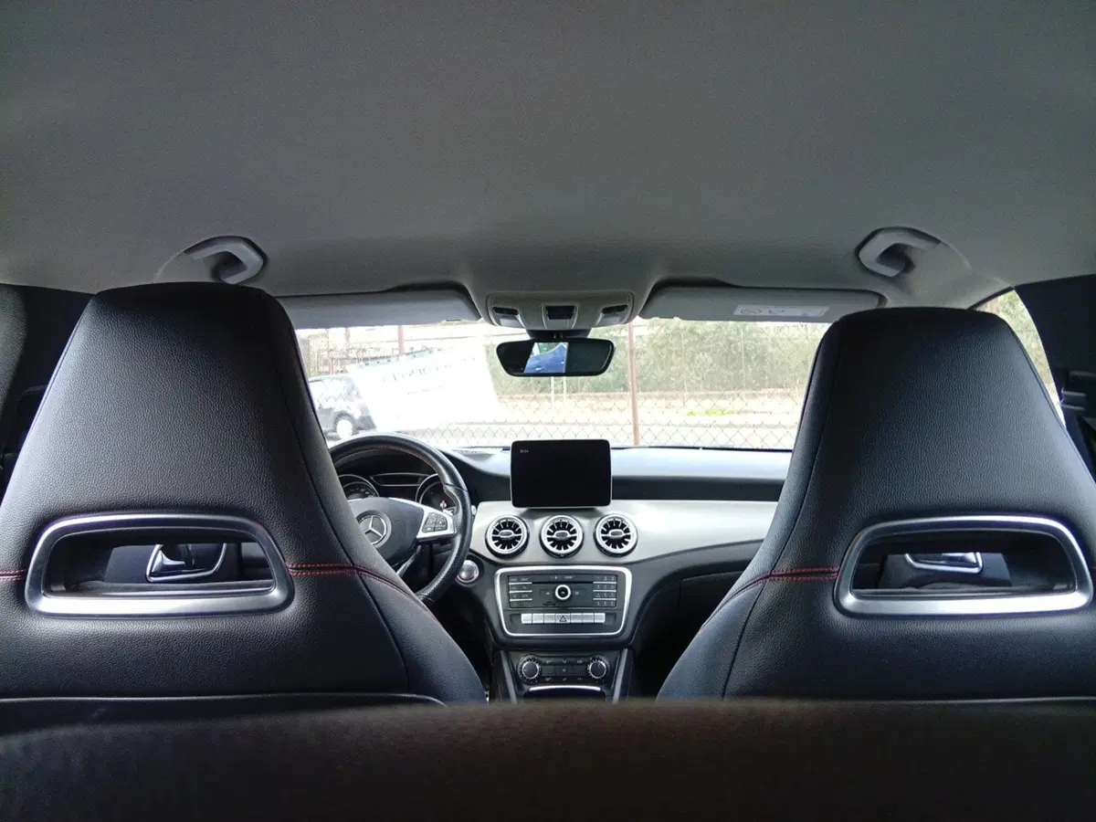 Mercedes-Benz CLA Shooting Brake nuova a Catania (12)