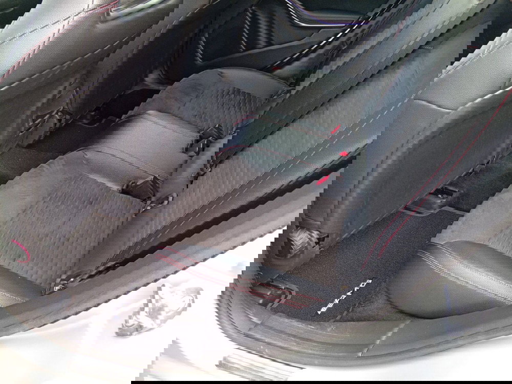 Mercedes-Benz CLA Shooting Brake nuova a Catania (13)