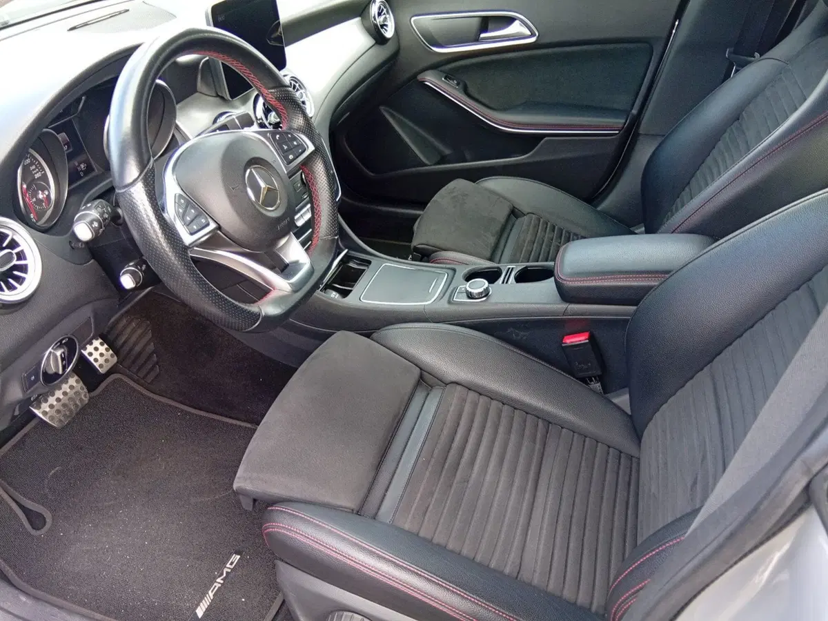 Mercedes-Benz CLA Shooting Brake nuova a Catania (15)