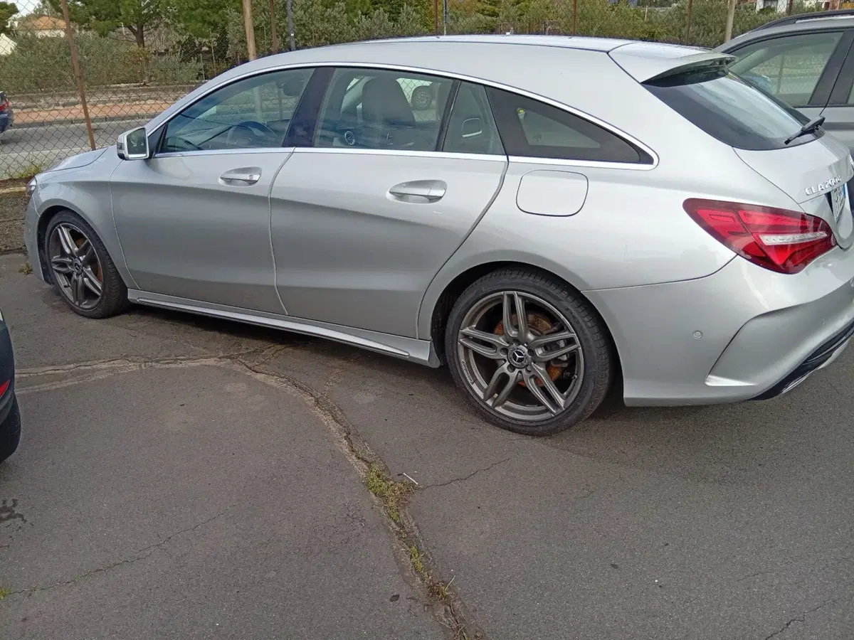 Mercedes-Benz CLA Shooting Brake nuova a Catania (2)