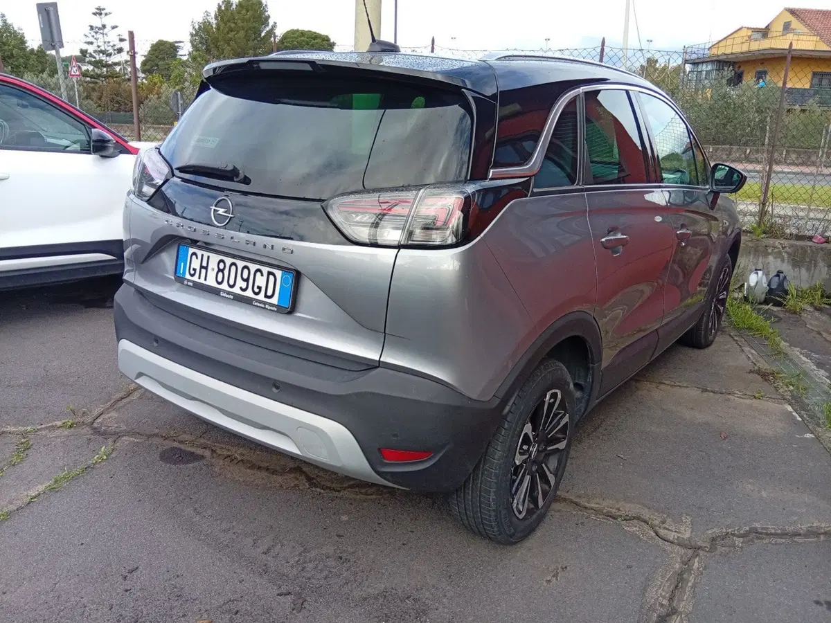 Opel Crossland nuova a Catania