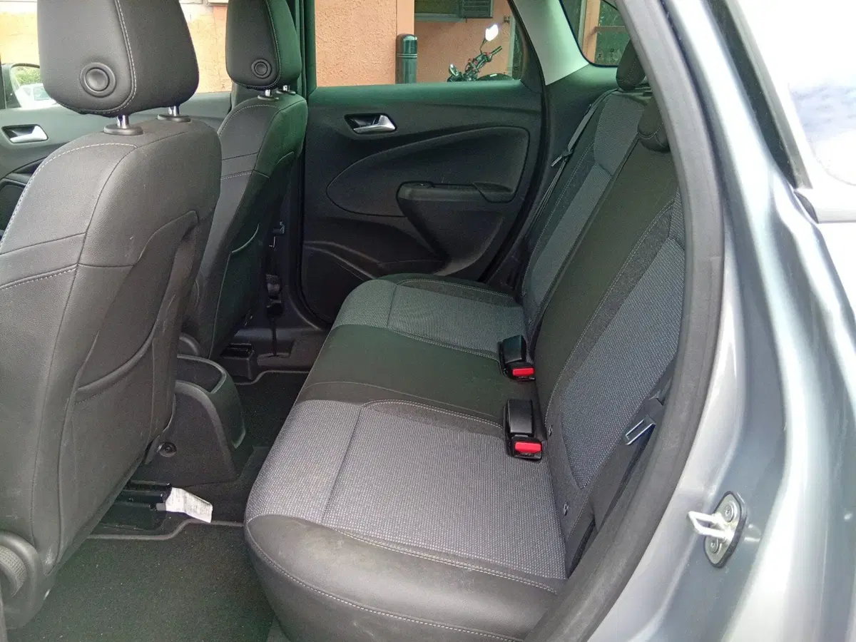 Opel Crossland nuova a Catania (11)