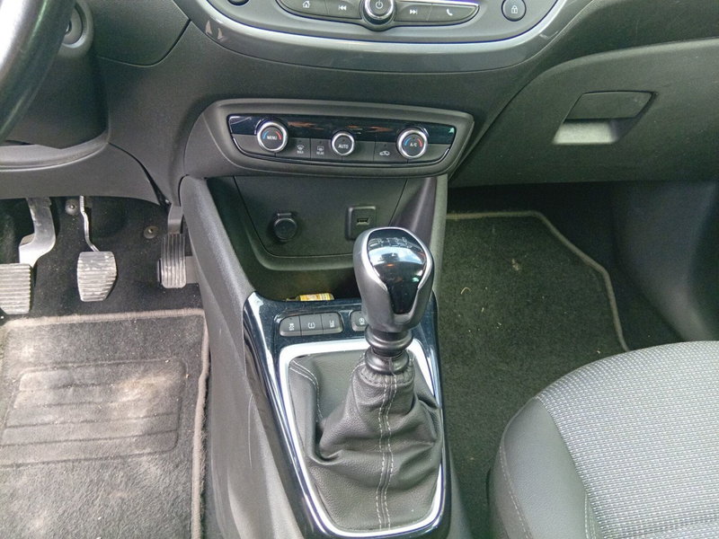 Opel Crossland nuova a Catania (14)