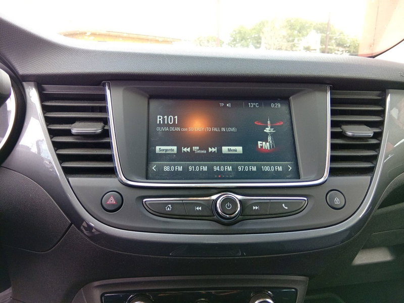 Opel Crossland nuova a Catania (16)