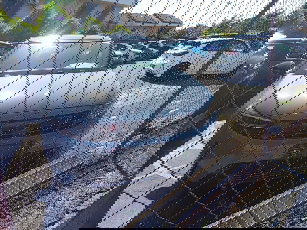 Opel Corsa nuova a Catania