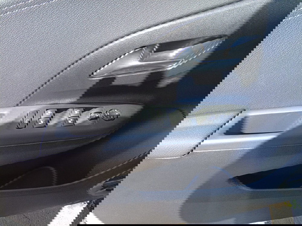 Opel Corsa nuova a Catania (15)