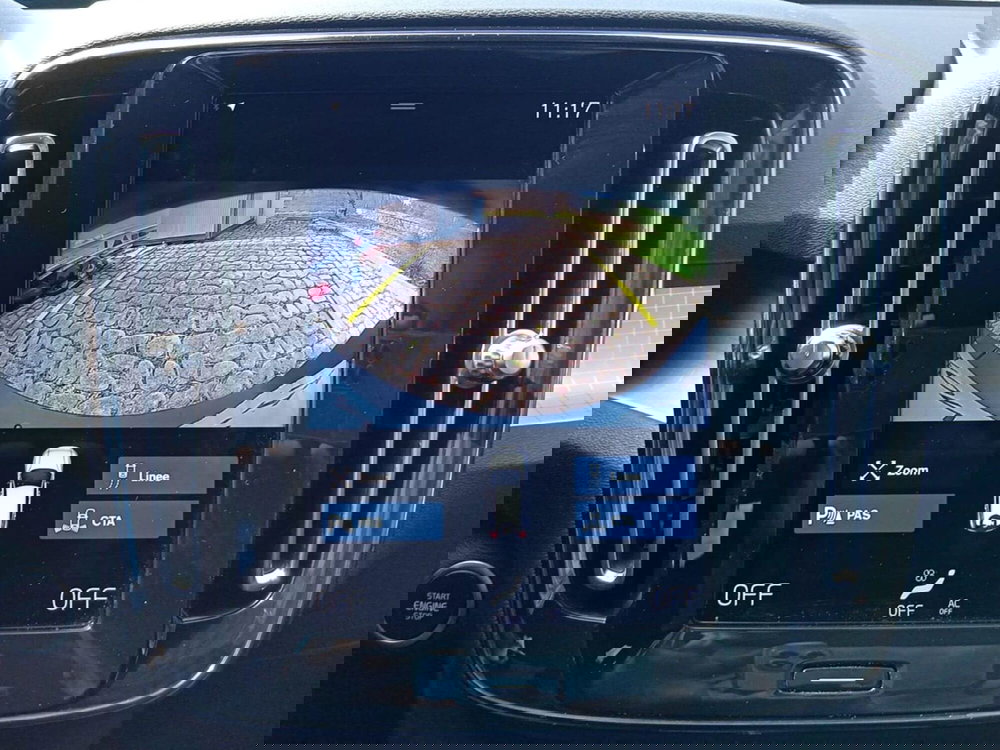 Volvo XC40 usata a Bari (12)