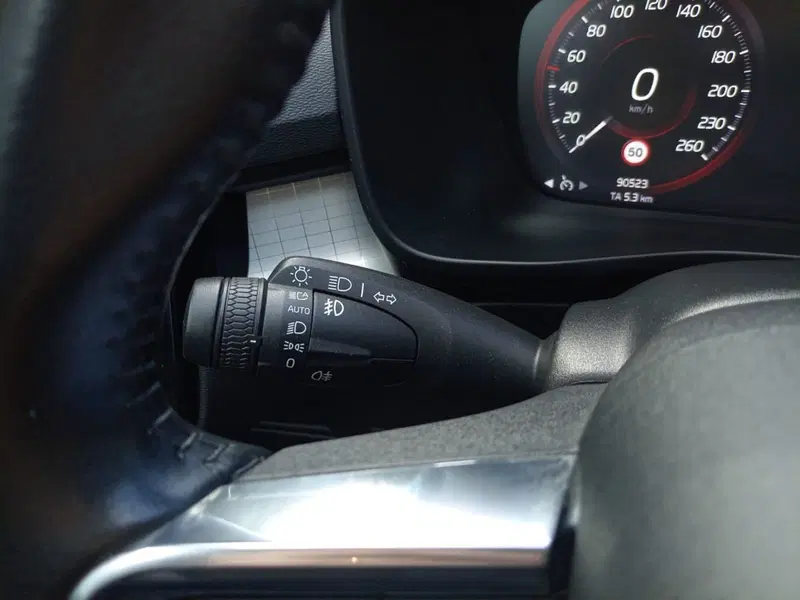 Volvo XC40 usata a Bari (14)