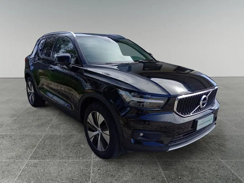 Volvo XC40 usata a Bari (17)