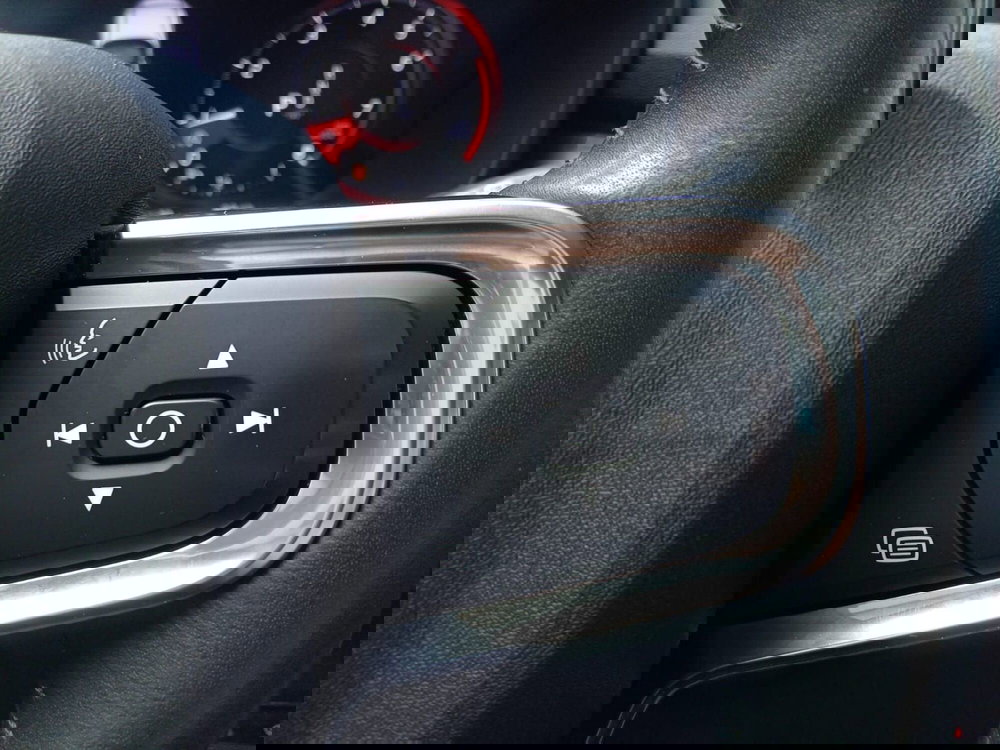 Volvo XC40 usata a Bari (19)