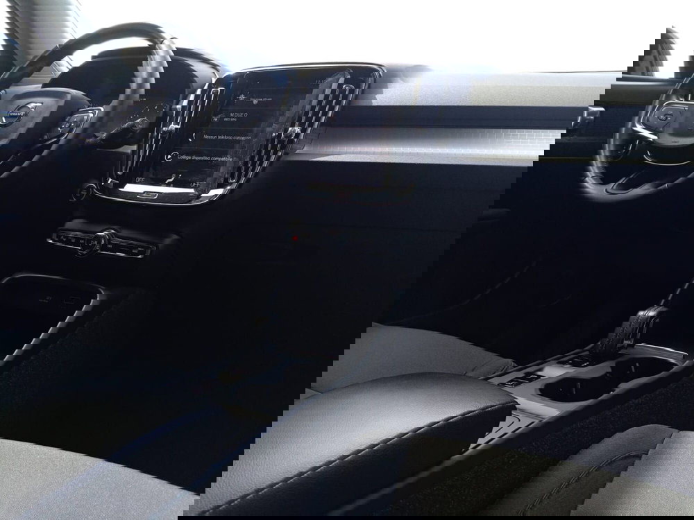 Volvo XC40 usata a Bari (3)