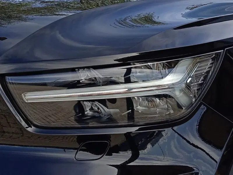 Volvo XC40 usata a Bari (5)