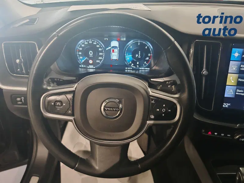 Volvo XC60 usata a Torino (11)