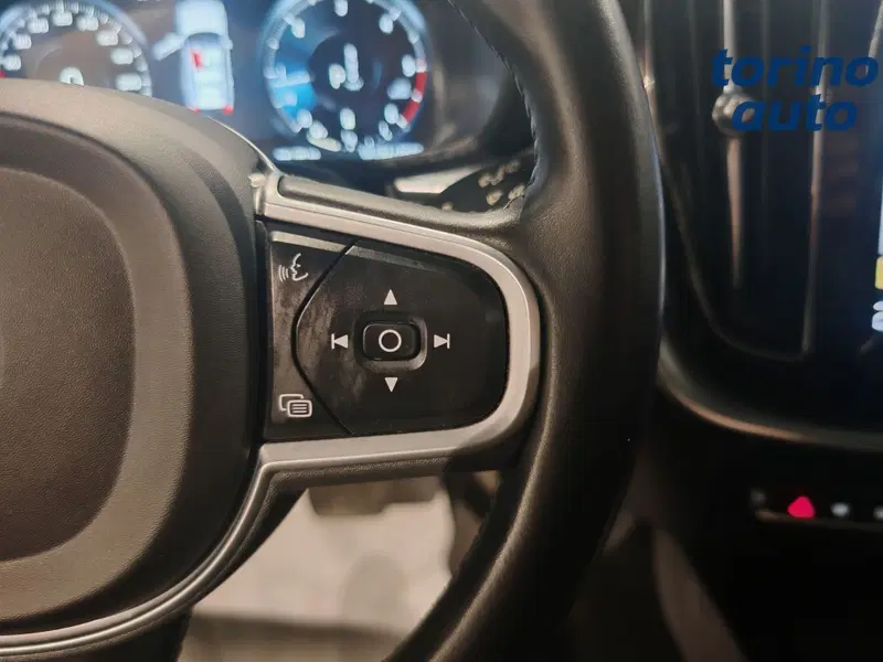 Volvo XC60 usata a Torino (14)