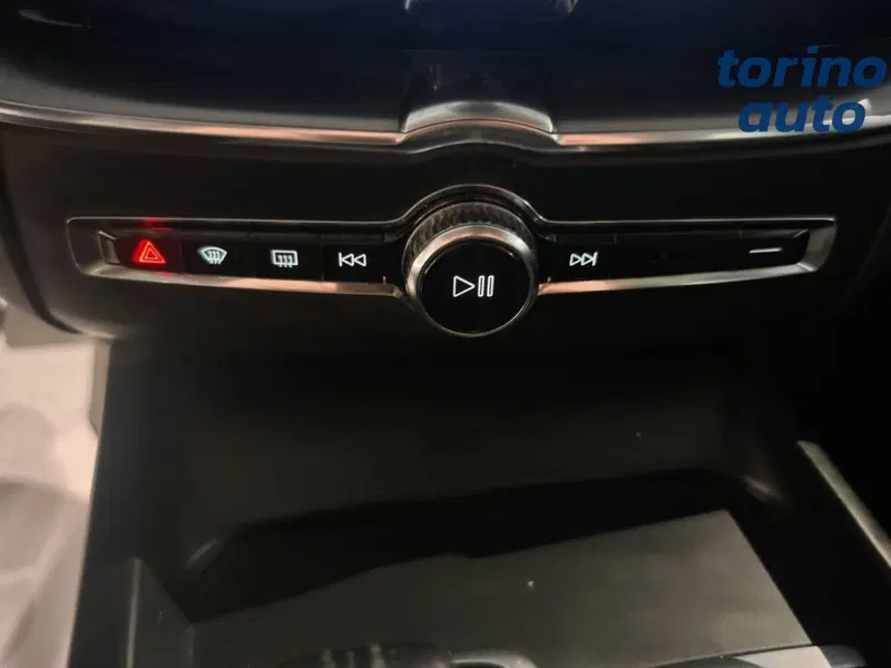 Volvo XC60 usata a Torino (19)
