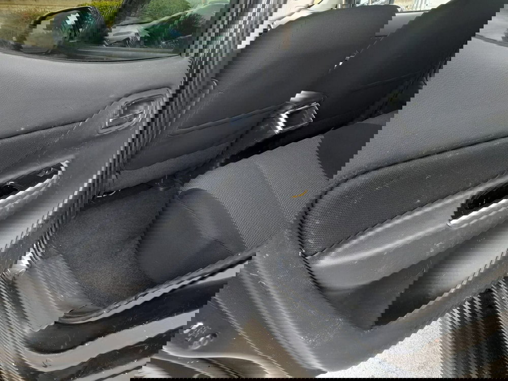 Mitsubishi L200 usata a L'Aquila (18)